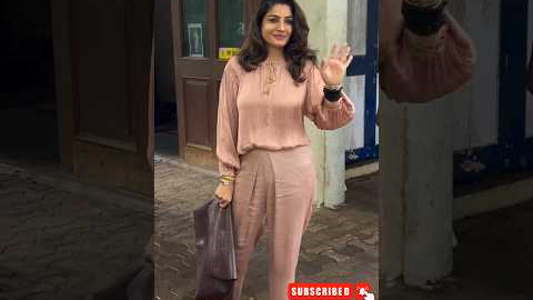 #raveenatandon  spotted Bandra #bollywood #youtubeshort  #shortvideo  #vairalshort #shorts #short